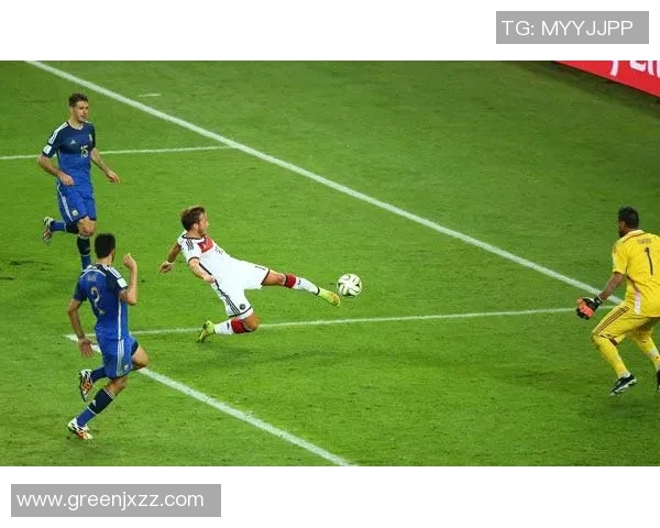 回顾2014年巴西世界杯经典对决德国逆转巴西精彩录像重温