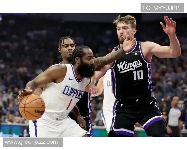 快船与爵士激战正酣直播中球迷们快来围观精彩对决